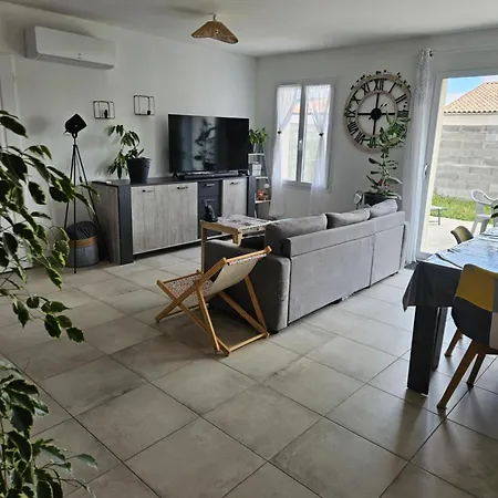 Maison Familiale Proche La Rochelle * Ferrières