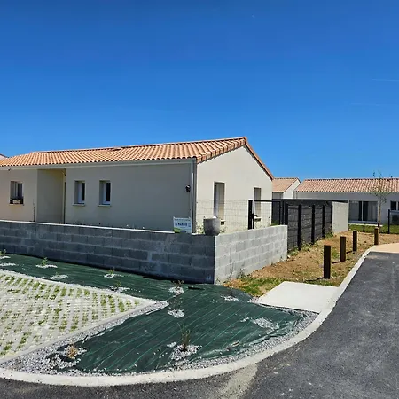 Maison Familiale Proche La Rochelle Ferienhaus Ferrières